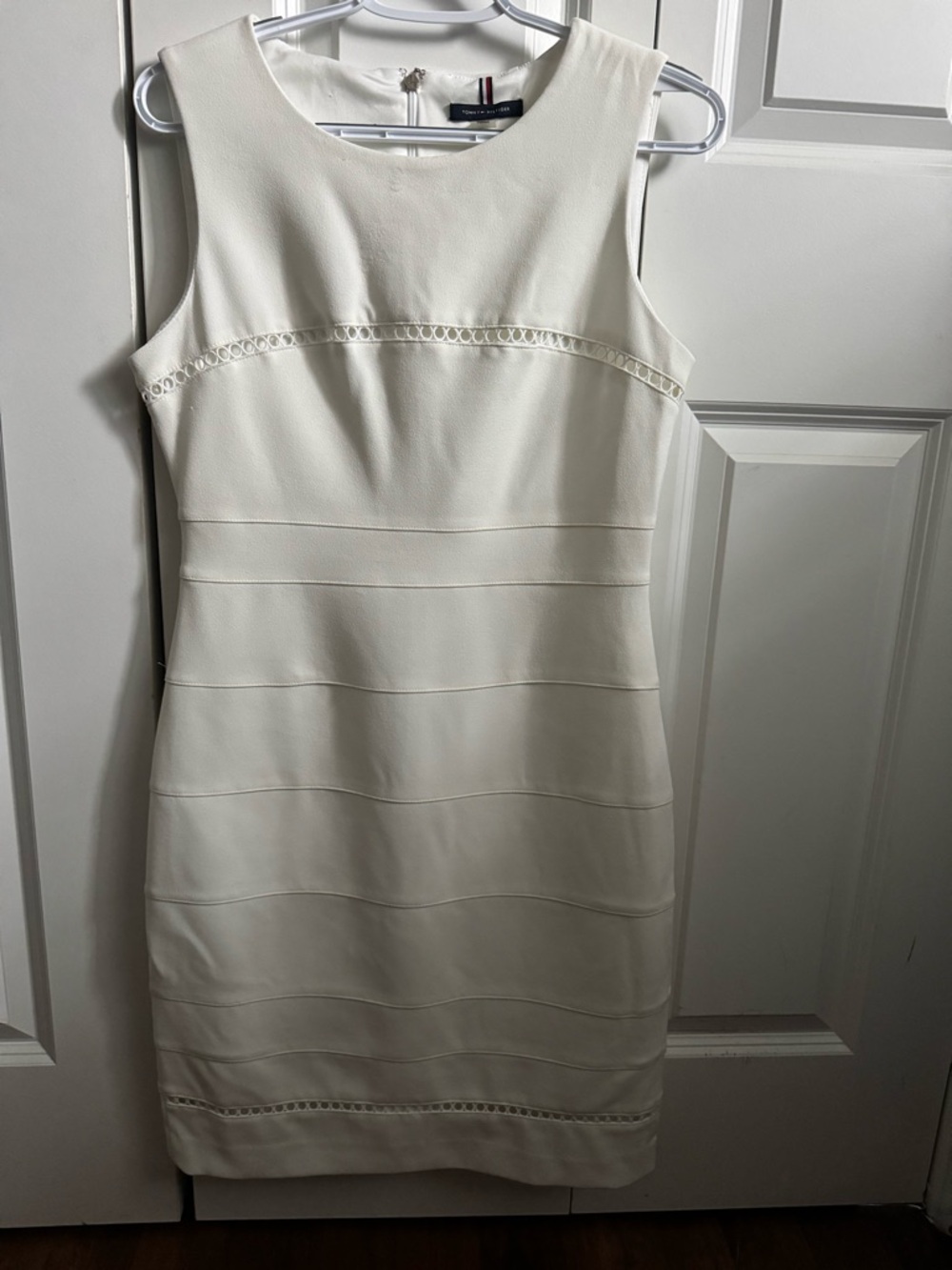 Tommy Hilfiger Sleeveless Cream Sheath Dress